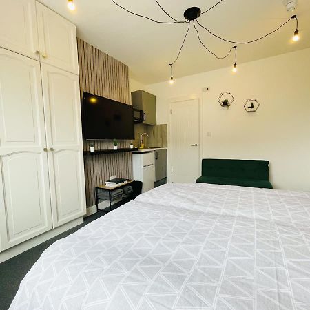 Cosy Bright Studio Apartment Close To Wembley Stadium London Exterior photo